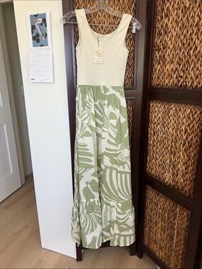 NWT Salty Lemon size S Cream and Sage Green Tropical Print Girls' Maxi Dress